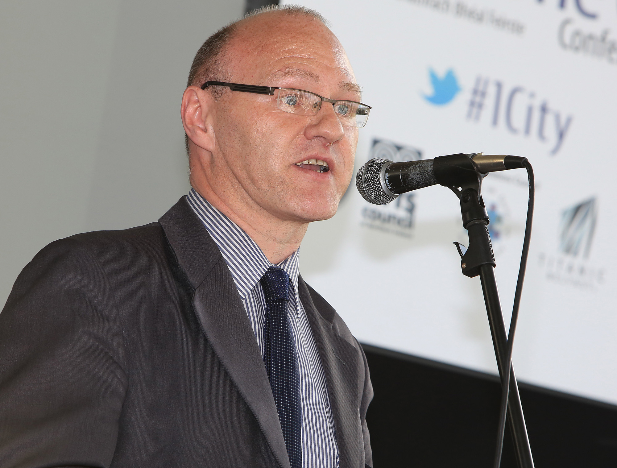 Belfast MET E3, One City Conference 'Lifting the City' . pictured: Paul Maskey MP 95JC13